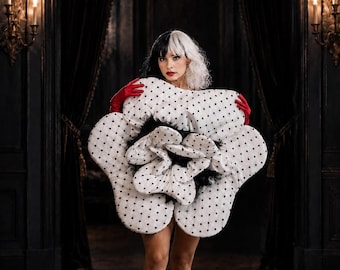 Large Black And White Polka Dot Detachable Flower Best Halloween Costume Accessories-Oversized 3D Flower Waist Accessory For Villain Costume