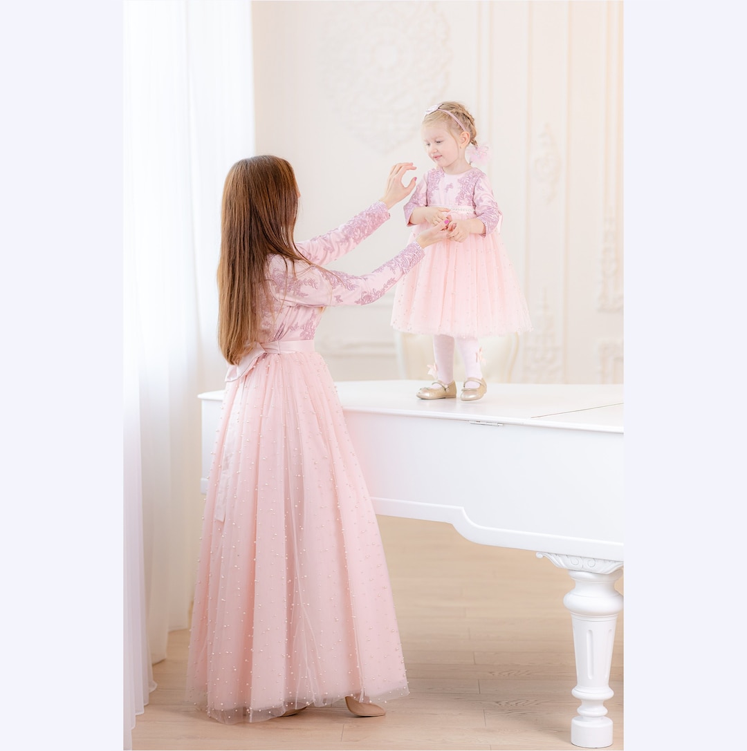 Pink Blush Mommy and Me Formal Dresses, Best Gift for Mom, Matching Mother  and Daughter Wedding Guest Dress, Birthday Dress,photoshoot Gowns - Etsy