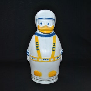 Vintage Nabisco Puppet's Cereal Astronaut Donald Duck Bank