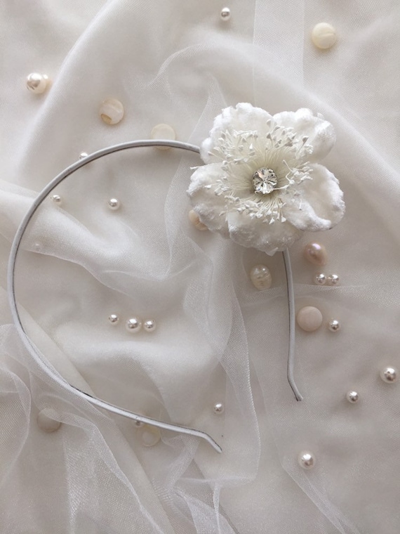 White Flower Headpiece with Pearls and Rhinestone Brooch Amazon.com : 5 PCS Bridal Flower Wedding Hair Pins Crystal  main image 3