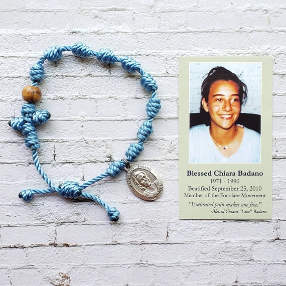 Blessed Chiara Badano Twine Knotted Rosary Bracelet - with medal & prayer card