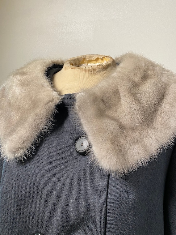 1950’s Gray Fur Trim Collar Coat - image 2