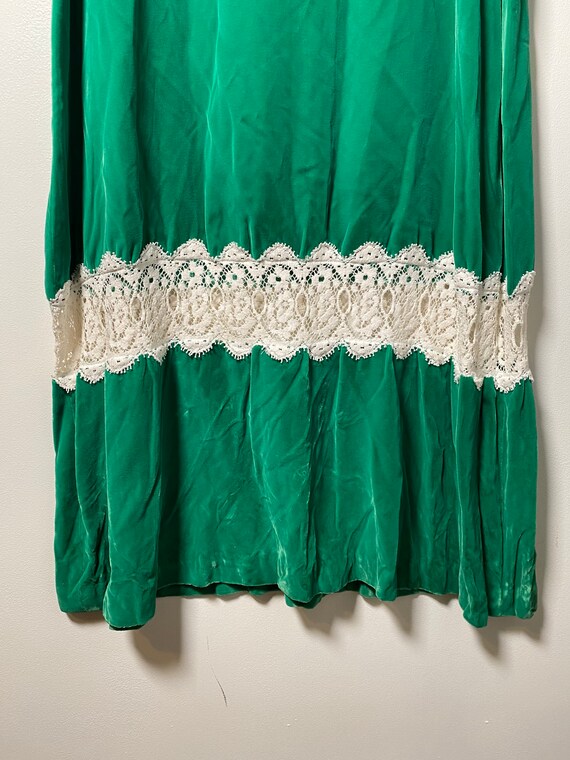 1970’s Green Velvet Maxi Dress - image 6