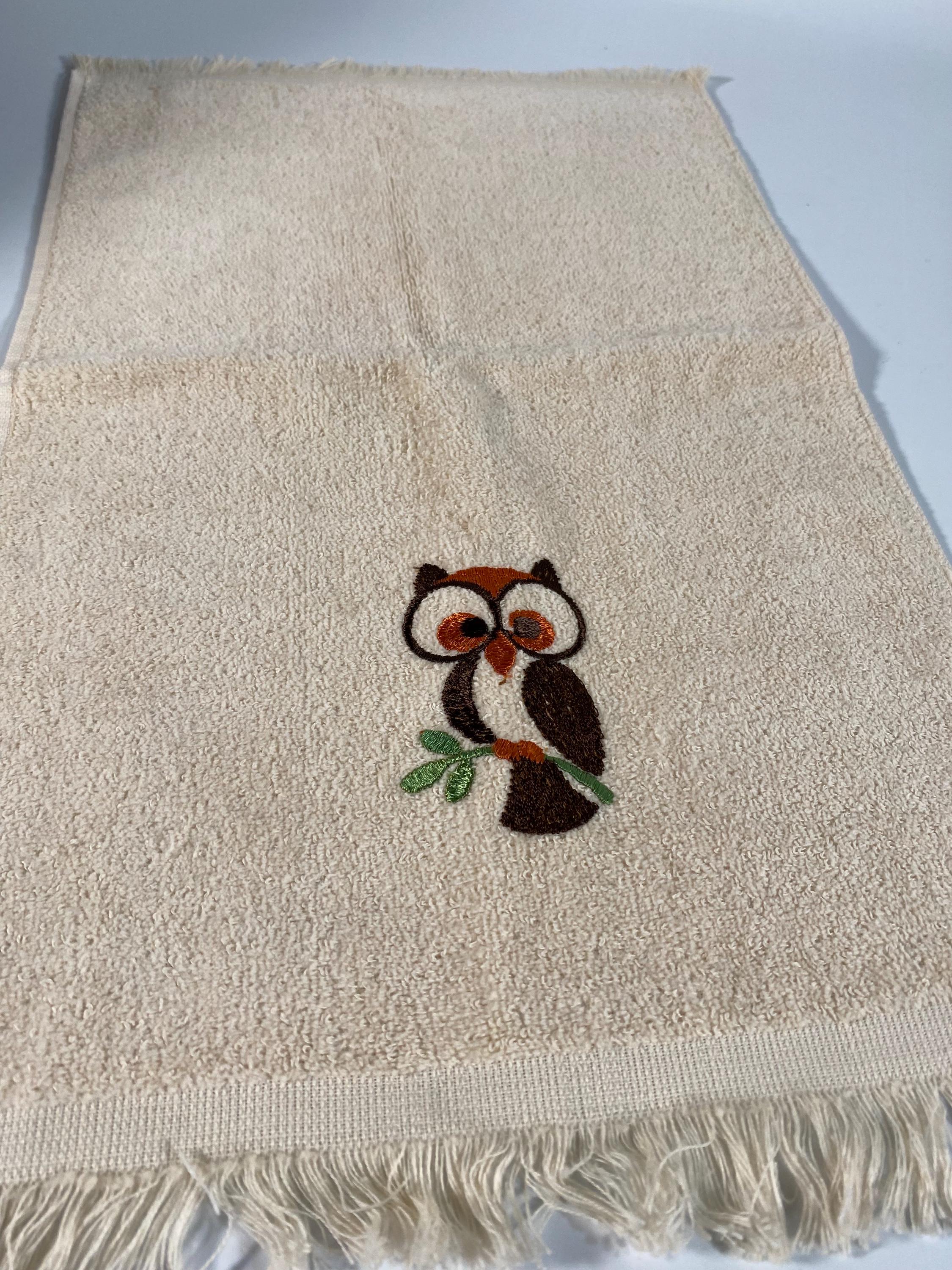 1970&rsquo;s Cute Owl Hand Towel