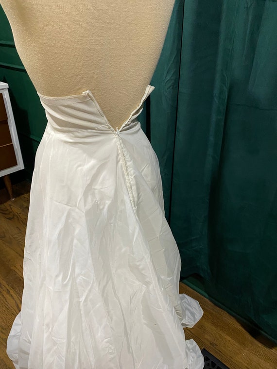 1970’s Wedding Dress & Girdle Slip - image 3