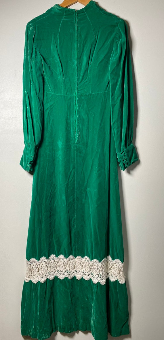 1970’s Green Velvet Maxi Dress - image 7