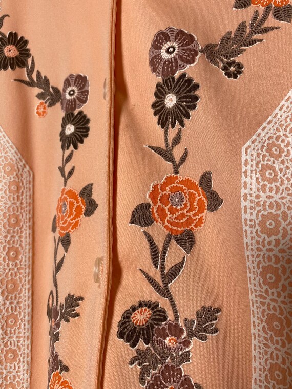 1970’s Peach Floral & Lace Blouse - image 3