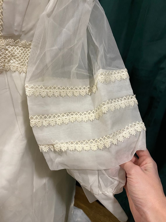 1970’s Wedding Dress & Girdle Slip - image 5