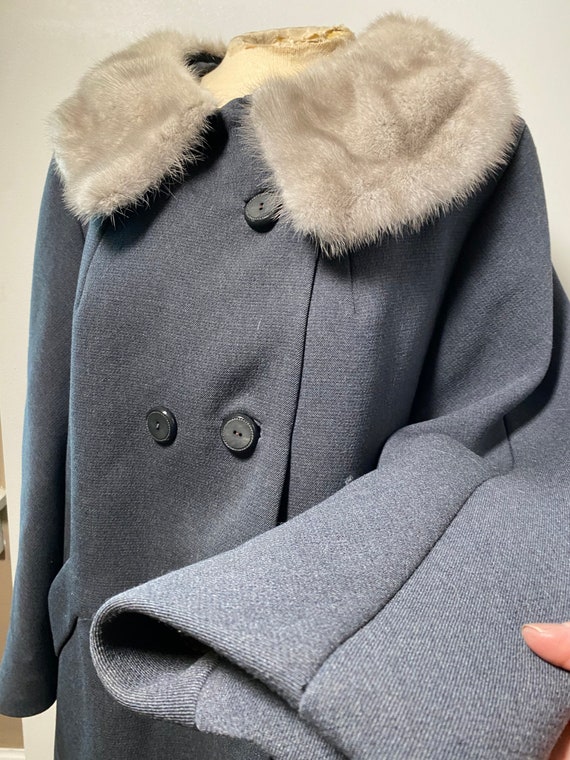 1950’s Gray Fur Trim Collar Coat - image 5