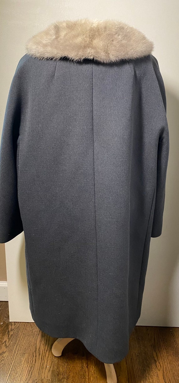 1950’s Gray Fur Trim Collar Coat - image 9