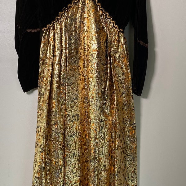 1970’s Brown Velvet & Gold Lamé Maxi Dress