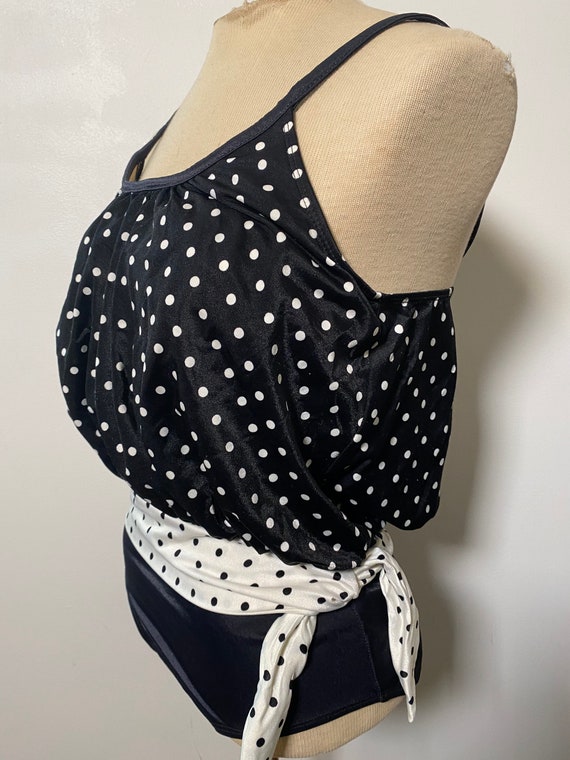 1970’s Polka Dot Side Tie One Piece - image 6