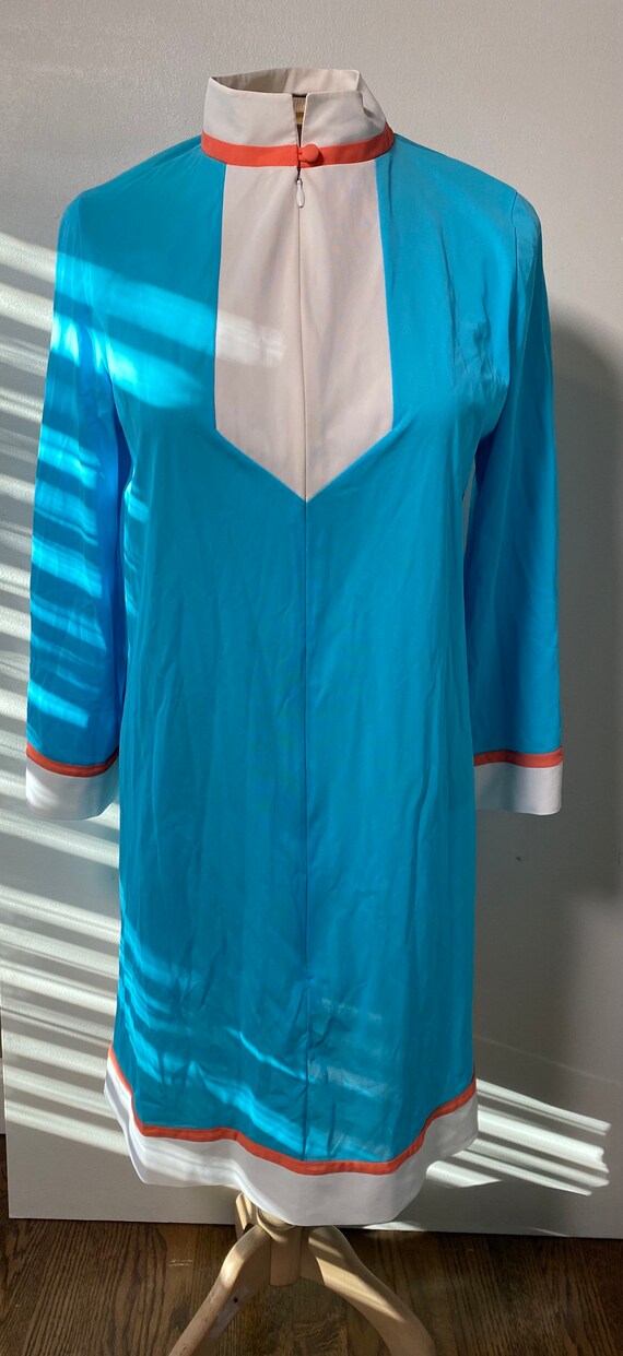 1970’s Turquoise Colorblock Zip Up Gown