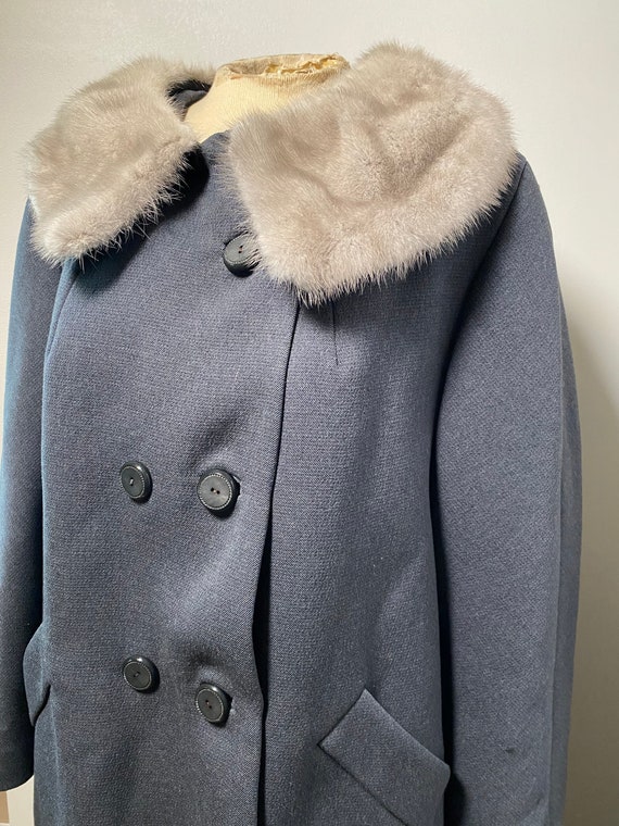 1950’s Gray Fur Trim Collar Coat - image 10