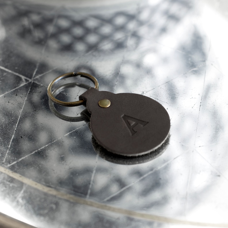 Custom Leather Circle Key Fob. Monogrammed Personalized Full Grain Leather Key Chain. Made In USA. Silver/Gold Foil Options. Leather Charm. image 6