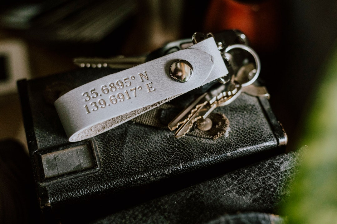 Northwind Personalized Leather Keychain