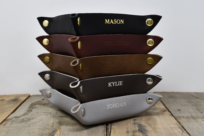 Valet Snap Tray. Personalized Leather Catchall. Engraved Leather Tray. Office Gift. Desk Organizer. Desk Catch All.