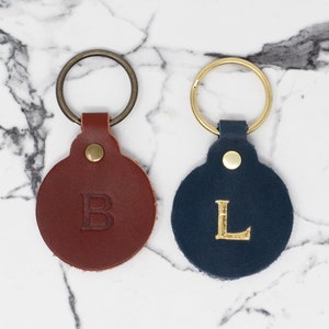 Custom Leather Circle Keychain. Monogrammed Personalized Full Grain Leather Keychain. Made In USA. Silver/Gold Foil Options. Classy Keyring image 4