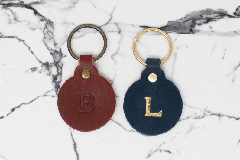 Custom Leather Circle Keychain. Monogrammed Personalized Full Grain Leather Keychain. Made In USA. Silver/Gold Foil Options. Classy Keyring image 4