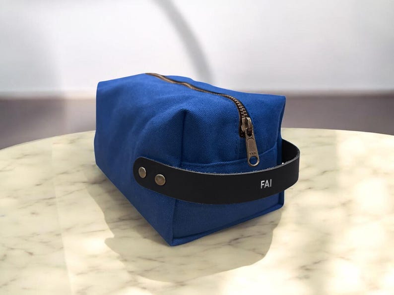 Northwind Supply Canvas Dopp Kit - Thumbnail 3