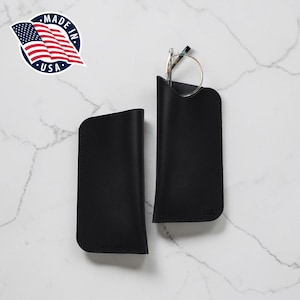 Spersonalizowane skórzane etui na okulary, smukłe okulary przeciwsłoneczne i korekcyjne, prezent z monogramem, wyprodukowano w USA