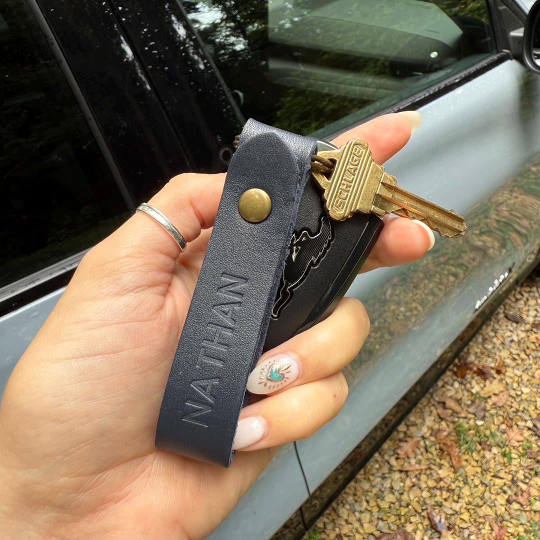 Northwind Personalized Leather Keychain, Custom Monogram Key Ring ...