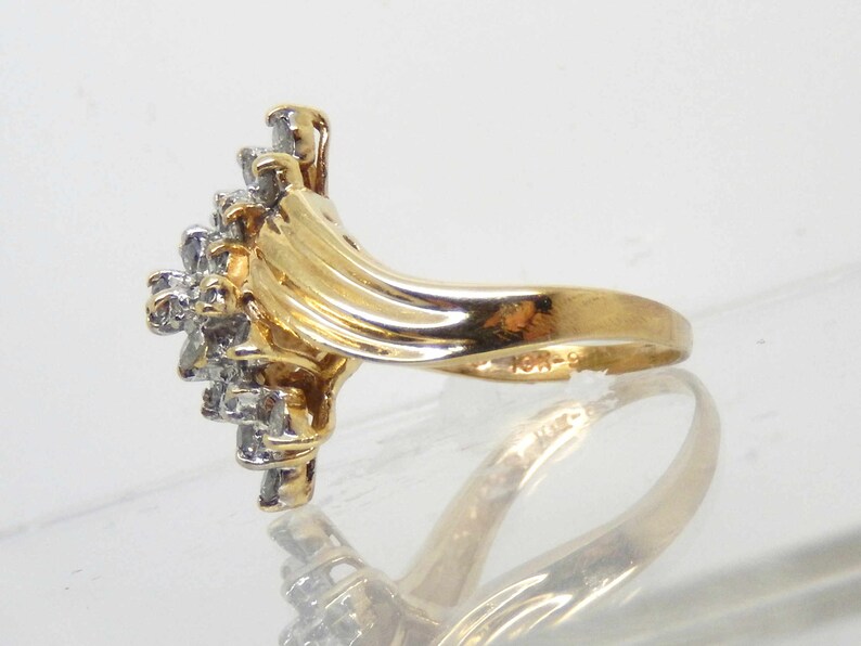 Vintage 10K Yellow Gold Diamond Cluster Ring Size 8 8053 image 2