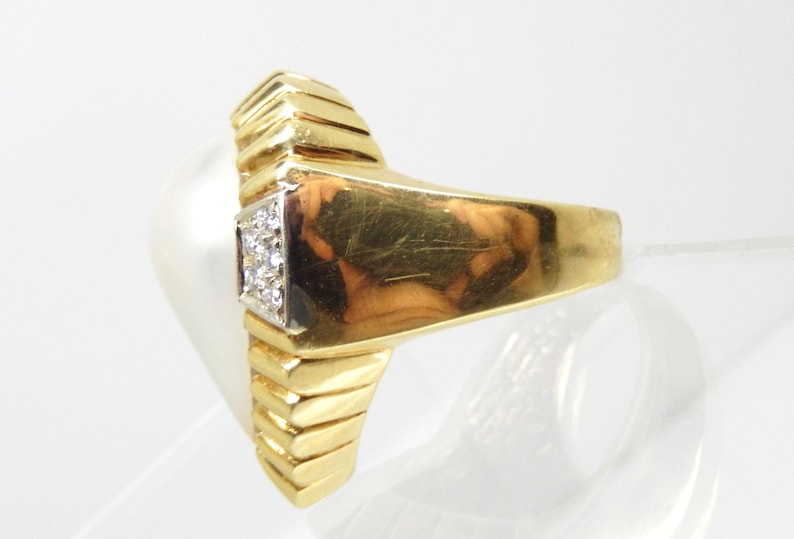 Vintage 18K Yellow Gold Mabe Pearl Diamond Statement Ring, With