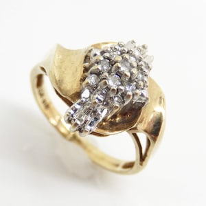 Vintage 10K Yellow Gold Baguette and Round Cut Diamond Cocktail Ring Size 7 - X8342