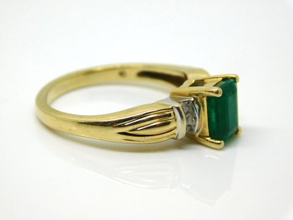 10K Yellow Gold Ring With Emerald Cut Emerald Siz… - image 3