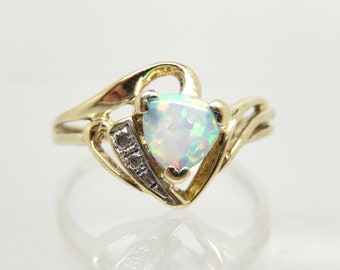 Vintage 10K Yellow Gold Heart-Shaped Opal and Diamond Ring, Size 8 1/2 - X8823