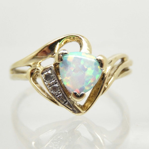 Vintage 10K Yellow Gold Heart-Shaped Opal and Diamond Ring, Size 8 1/2 - X8823