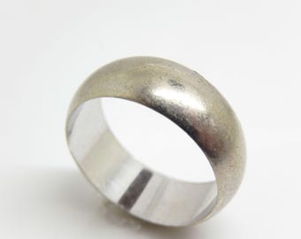 Vintage 10K White Gold Wide Wedding Band, Size 7 1/4 - X9654