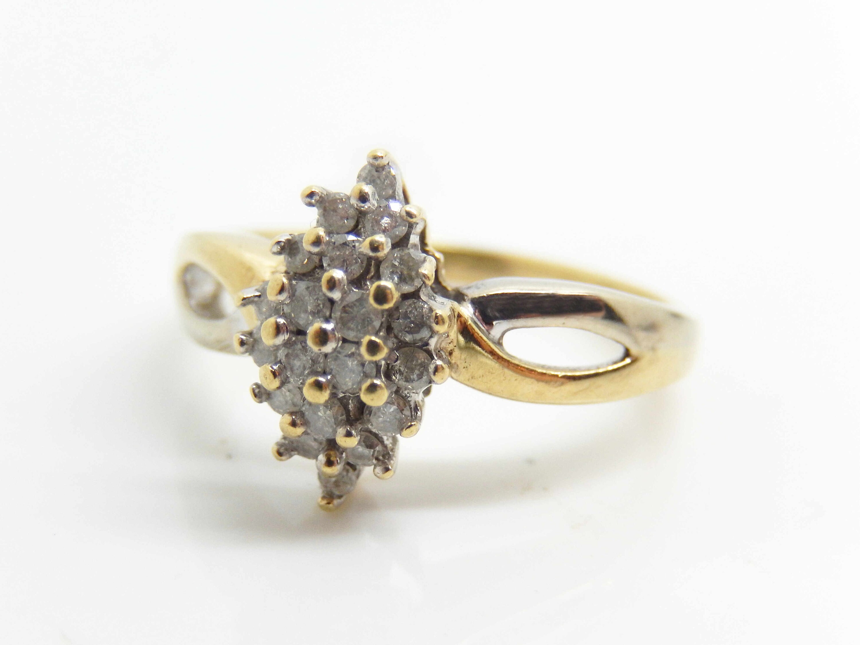 Vintage 10K Yellow Gold Diamond Cluster Ring Size 6.5