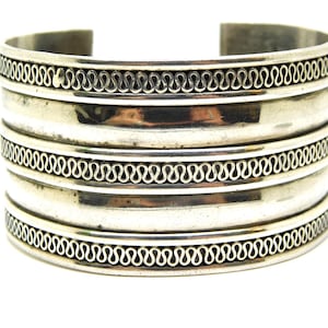 925 Sterling Silver Wide Cuff Bracelet 8.5&quot; - X9471