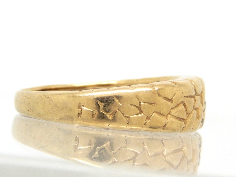 X4053 Vintage 10K Yellow Gold Diamond Nugget Ring