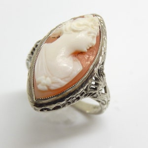 Art Deco 14K White Gold Shell Cameo Statement Ring Size 6.25 - X7564