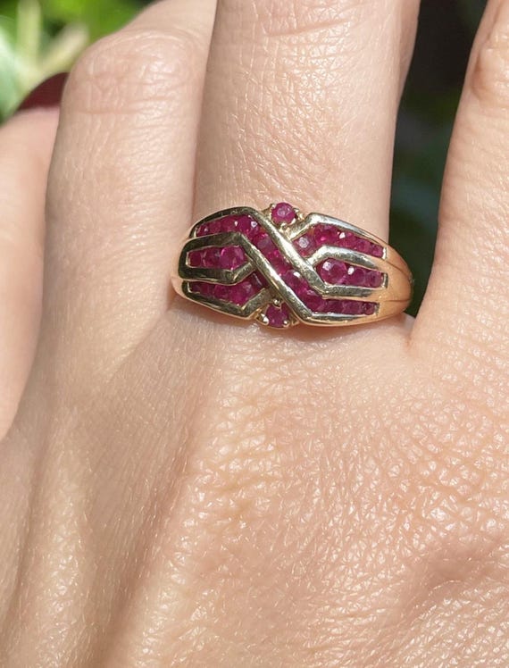 Vintage 10K Yellow Gold Ruby Statement Ring, Size… - image 10