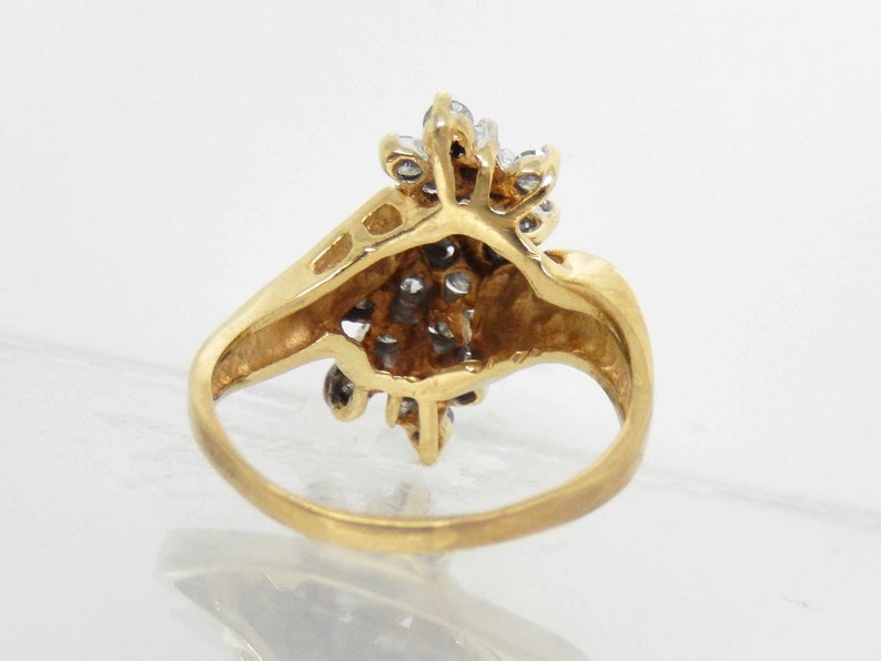 Vintage 10K Yellow Gold Diamond Cluster Ring Size 8 8053 image 4