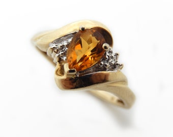 Vintage 10K Yellow Gold Pear-Shaped Citrine Diamond Ring Size 8 - X6583