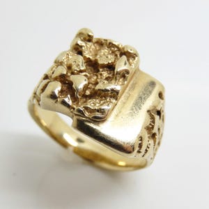 Vintage 14K Yellow Gold Nugget Ring, Size 8 1/4 0 X9034