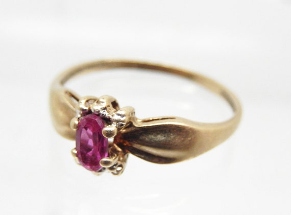 Vintage 10K Yellow Gold Ruby Ring, Size 7 - X8846 - image 3