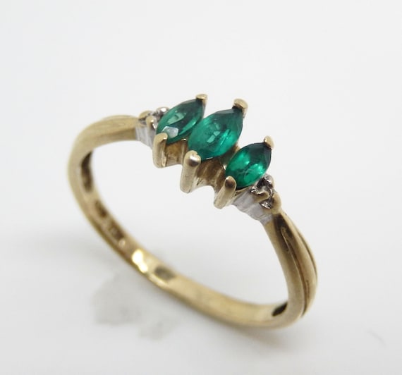 Vintage 10K Yellow Gold Emerald Marquise Ring, Si… - image 1