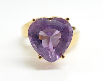 Vintage 10K Yellow Gold Amethyst Heart Statement Ring Size 5 - X5881