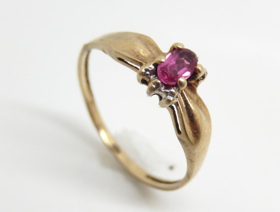 Vintage 10K Yellow Gold Ruby Ring, Size 7 - X8846 - image 2