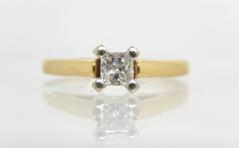 Vintage 10K Yellow Gold Princess Cut Diamond Solitaire Ring Size 6.75 X6052 image 3