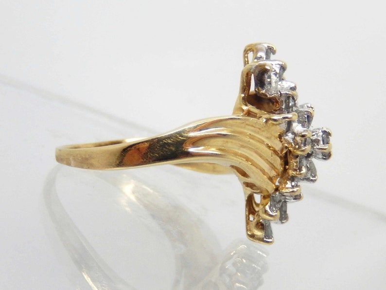 Vintage 10K Yellow Gold Diamond Cluster Ring Size 8 8053 image 3