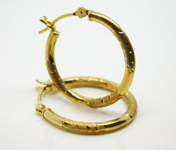 14K Yellow Gold Etched Textured Design Hoops - X6… - image 4