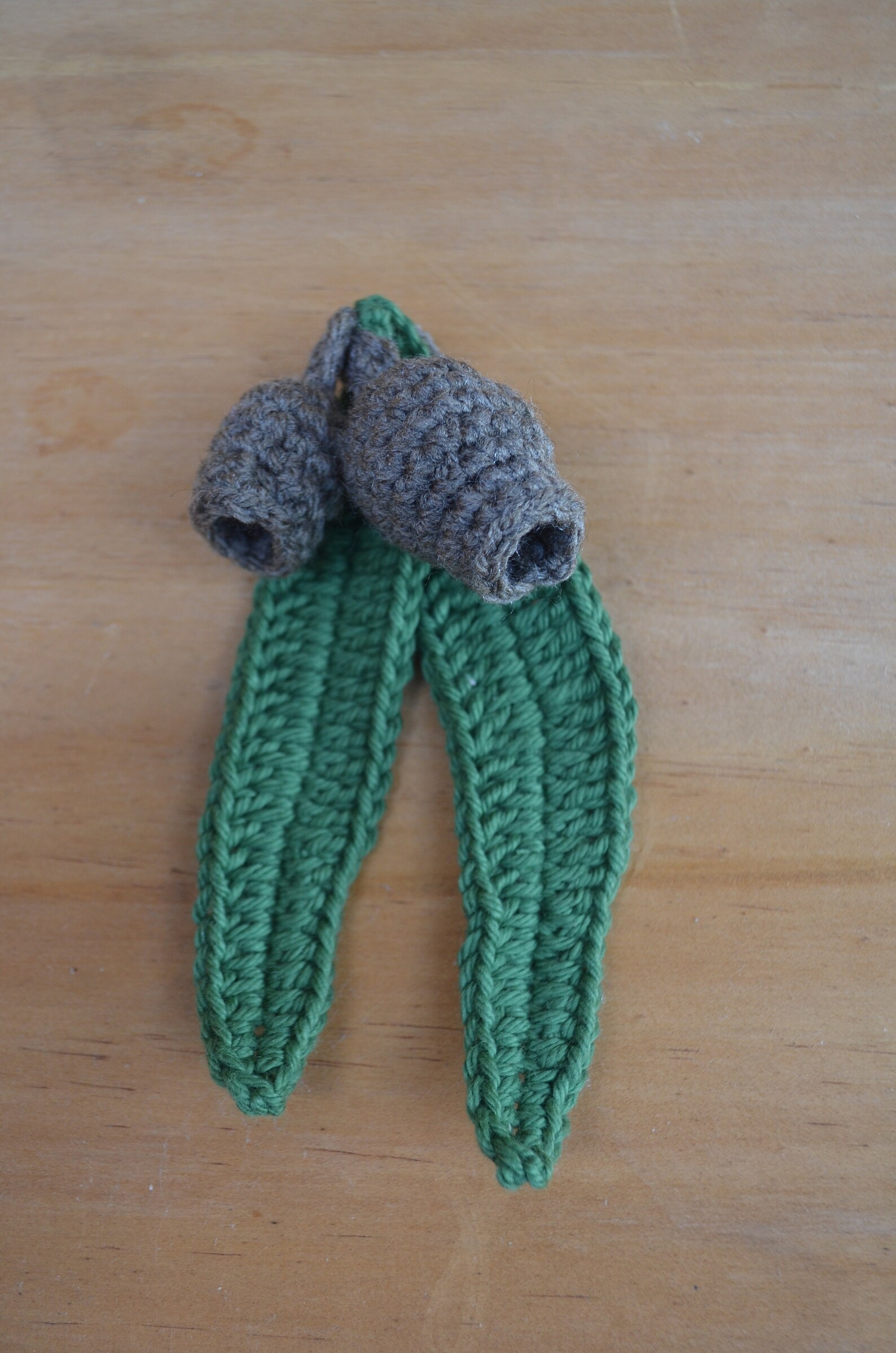 Gumnut and Leaves Crochet Pattern, Crochet Leaf Pattern, Gumnut Crochet ...