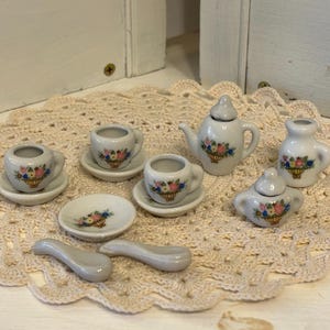 Tiny 14 piece Ceramic Flower Tea Set, Vintage Nursery Décor
